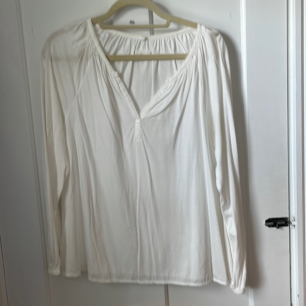 Loose flowy 3/4 sleeve button down